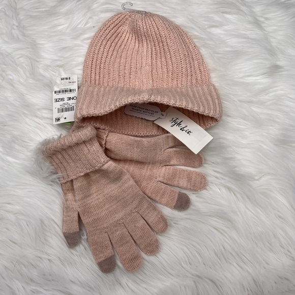 STYLE & Co blush pink gloves and matching hat with just a bit of metallic. NWT - Picture 3 of 4